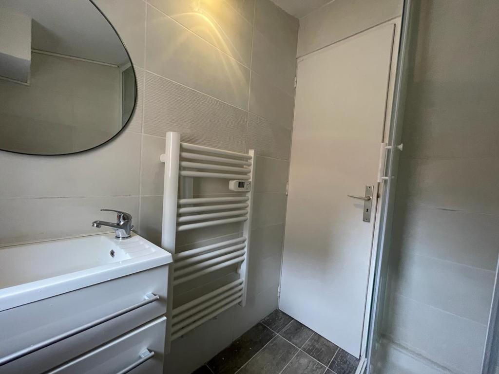 Le Confort - Calme, Ideale Couple, Business, Long Sejour Niort Ngoại thất bức ảnh